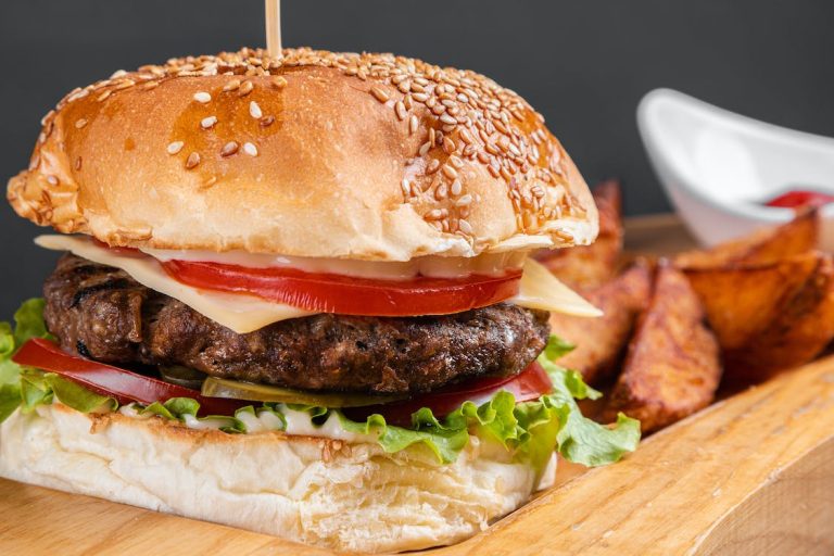 Meal ideas, burgers and food inspiration on Brood.co.za